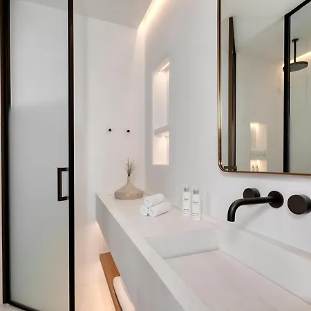Sandblu Resort Kamari (Santorini)